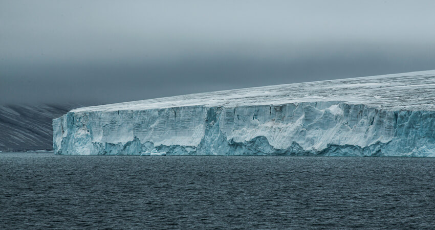 Poseidon Expeditions Buchclub: "Die Schrecken des Eises und der Finsternis"