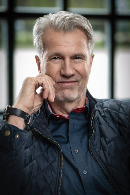 Poseidon Expeditions präsentiert: Deutschsprachige Spitzbergen-Expedition mit NDR-Journalist Peter von Sassen